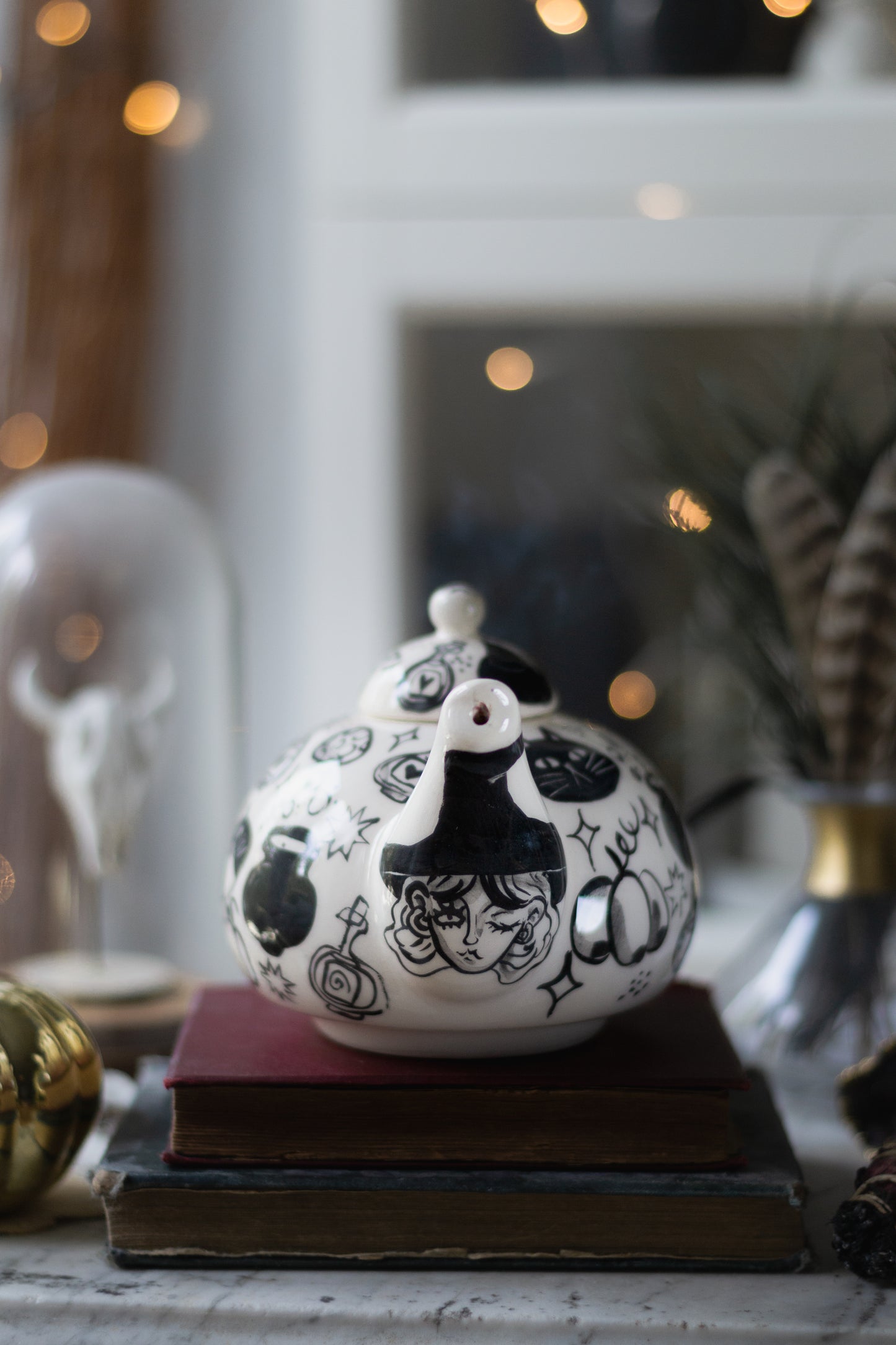 Witches Crafts 8dl Tea Pot