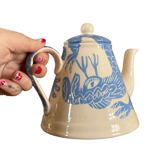 BLUE DRAGON TRIANGULAR TEAPOT 0.5L