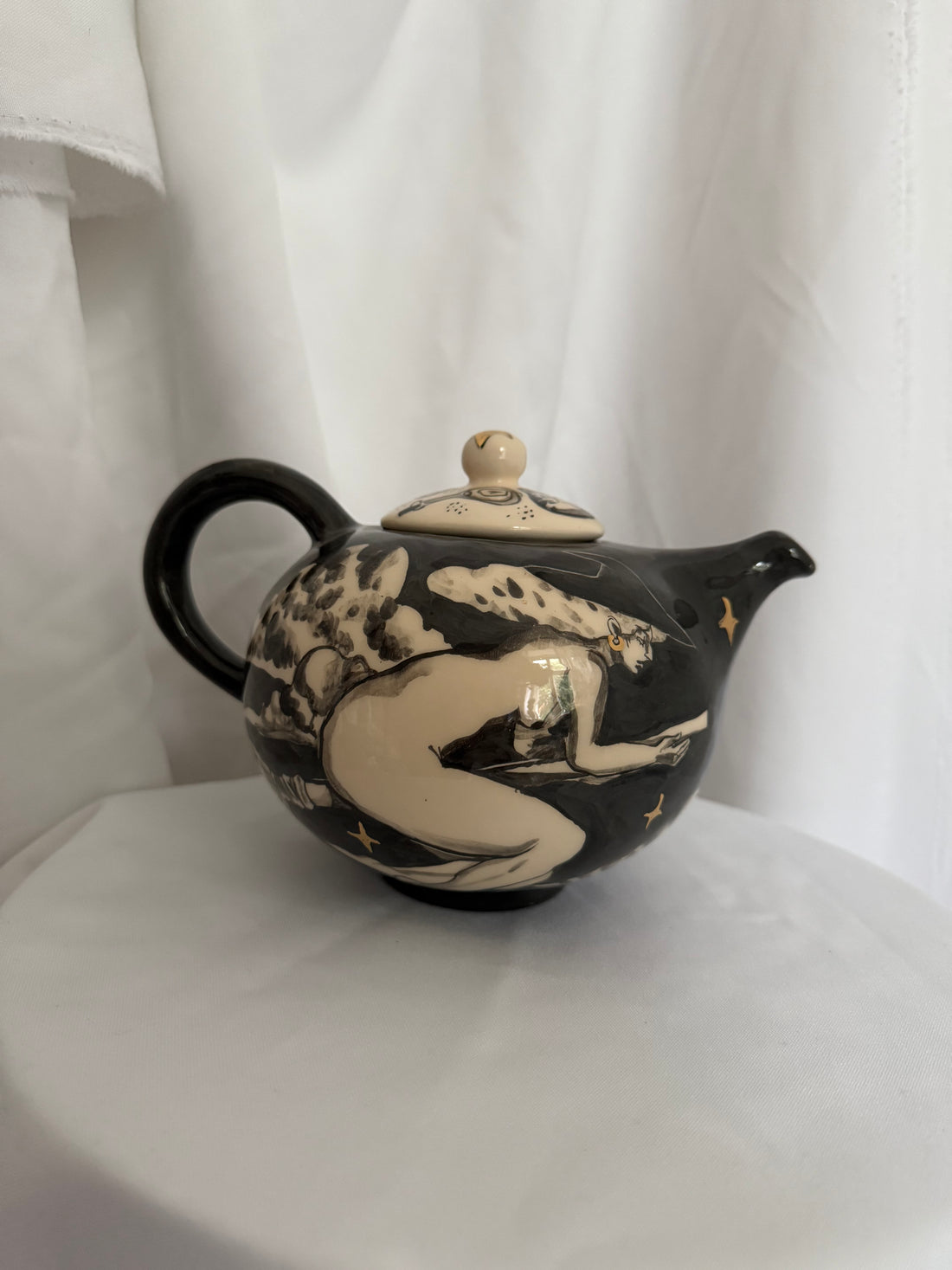 Midnight Witch Tea Pot with 24K gold starry night