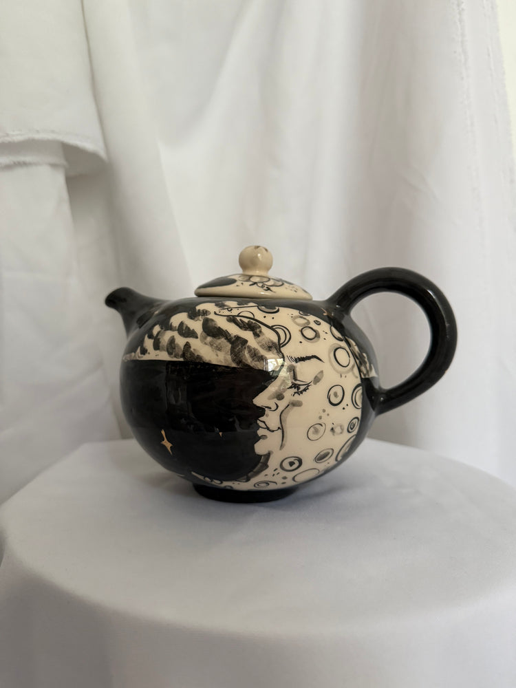 Midnight Witch Tea Pot with 24K gold starry night