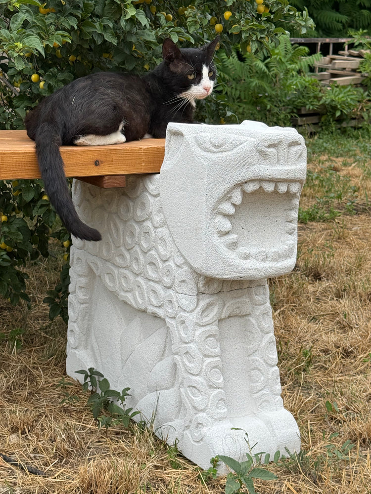 Mythic Orchard Gardian Bench