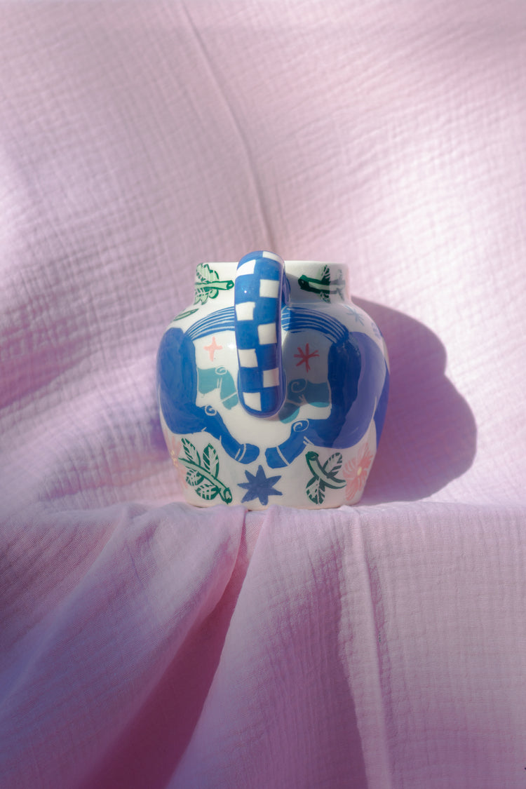 PARIPA milk jug