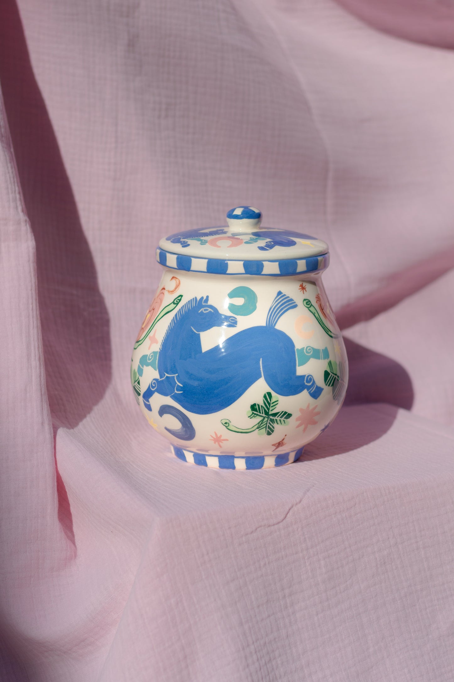PARIPA giant cookie jar