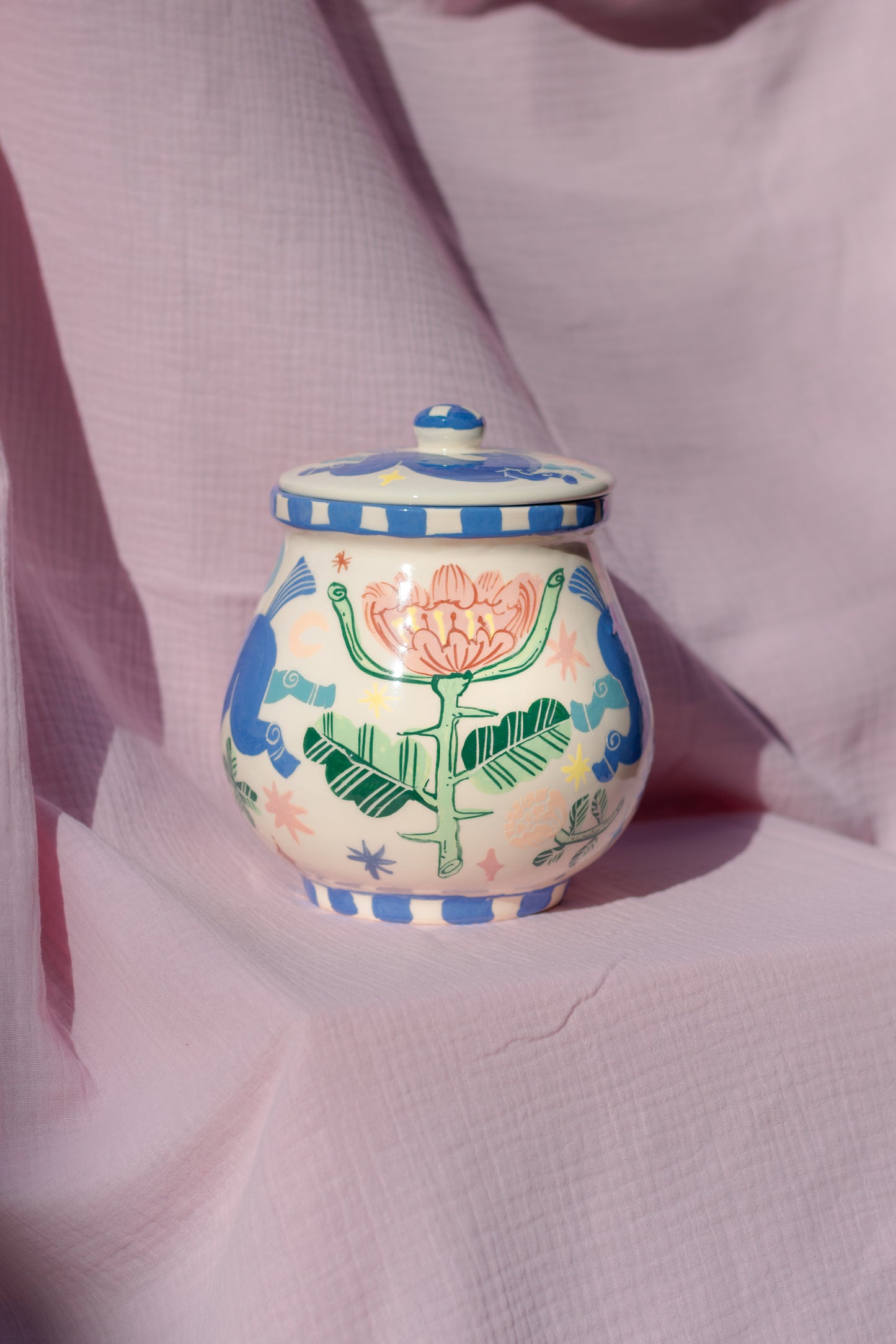 PARIPA giant cookie jar