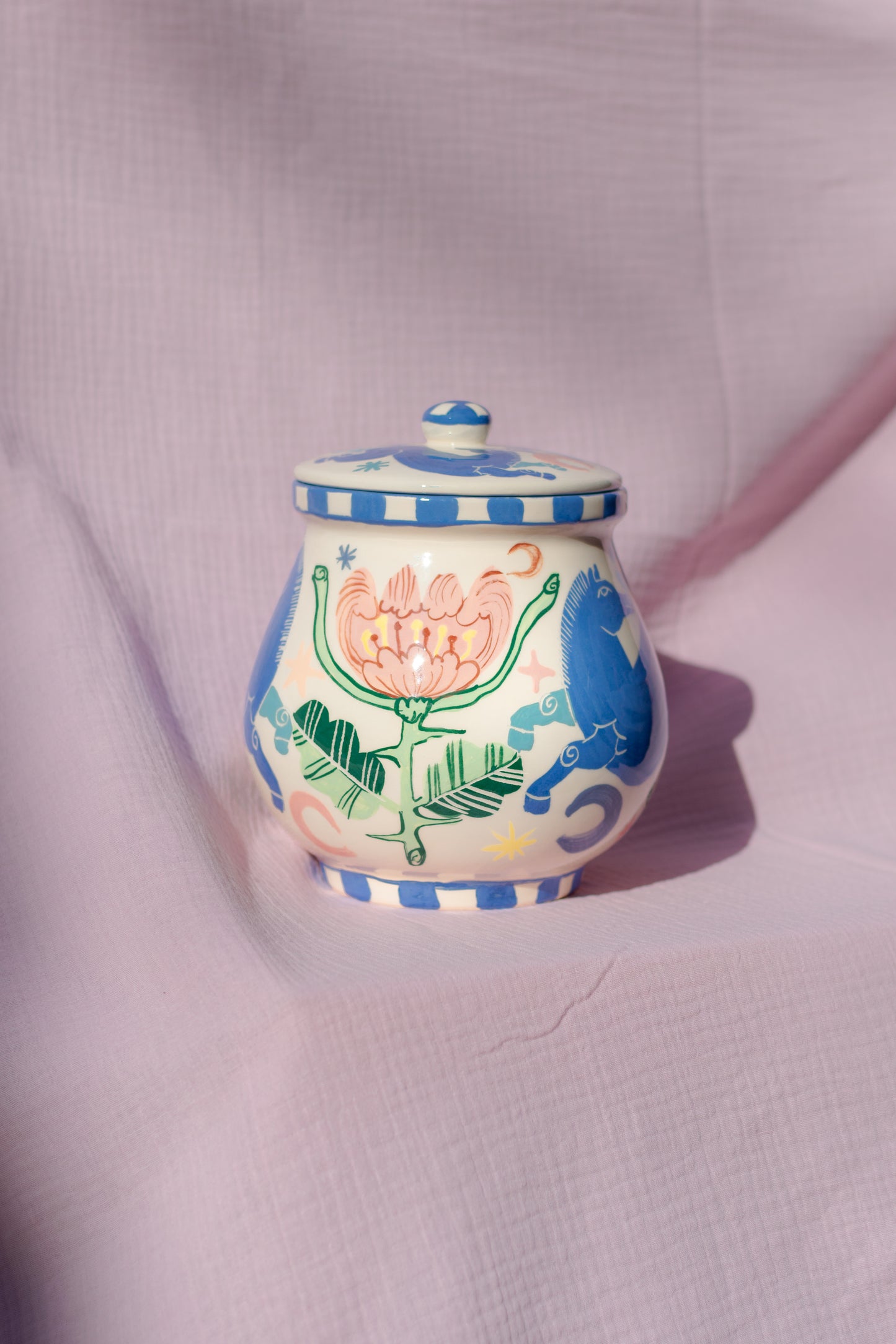 PARIPA giant cookie jar