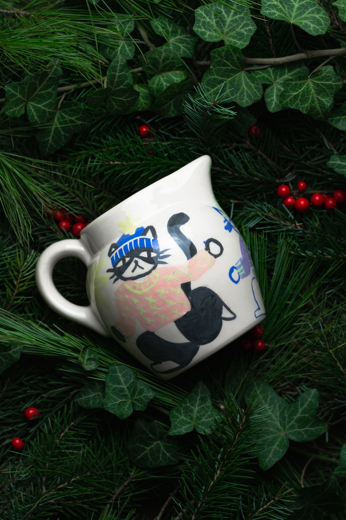 Milk Jug – 3 Dancing Knitted Jumper Cats