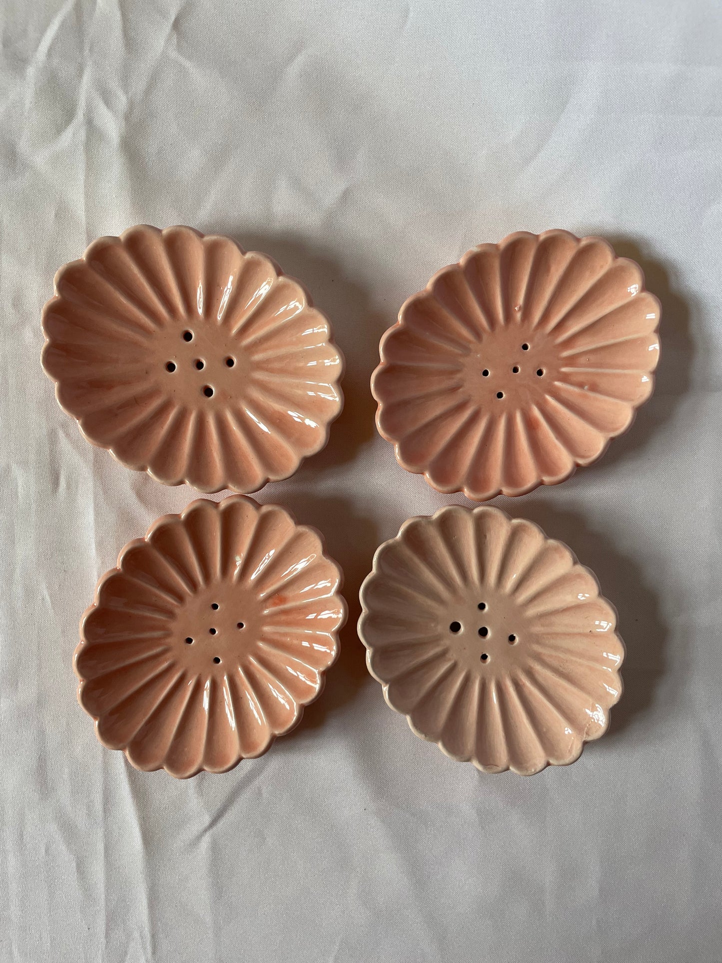 Flower shaped soap dish